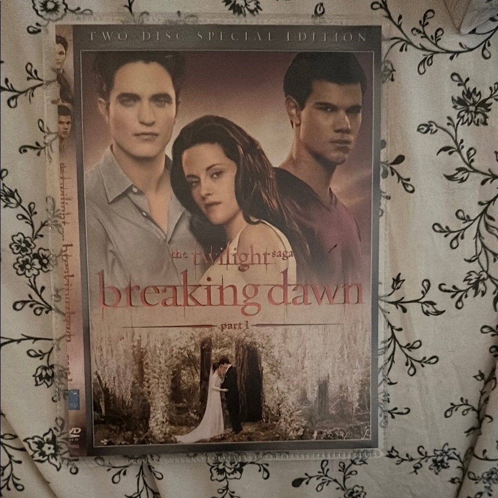 Twilight Saga: Breaking Dawn Part 1 DVD